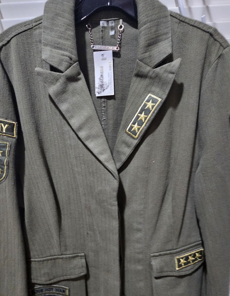 Paparazzi Green Utility Jacket with Military Patches